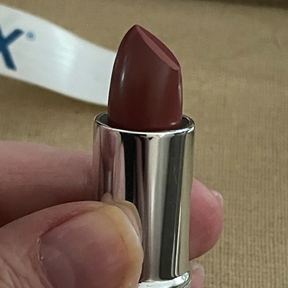 New Sue Devitt Balanced Sheer Lipstick .12 oz in Hollywood